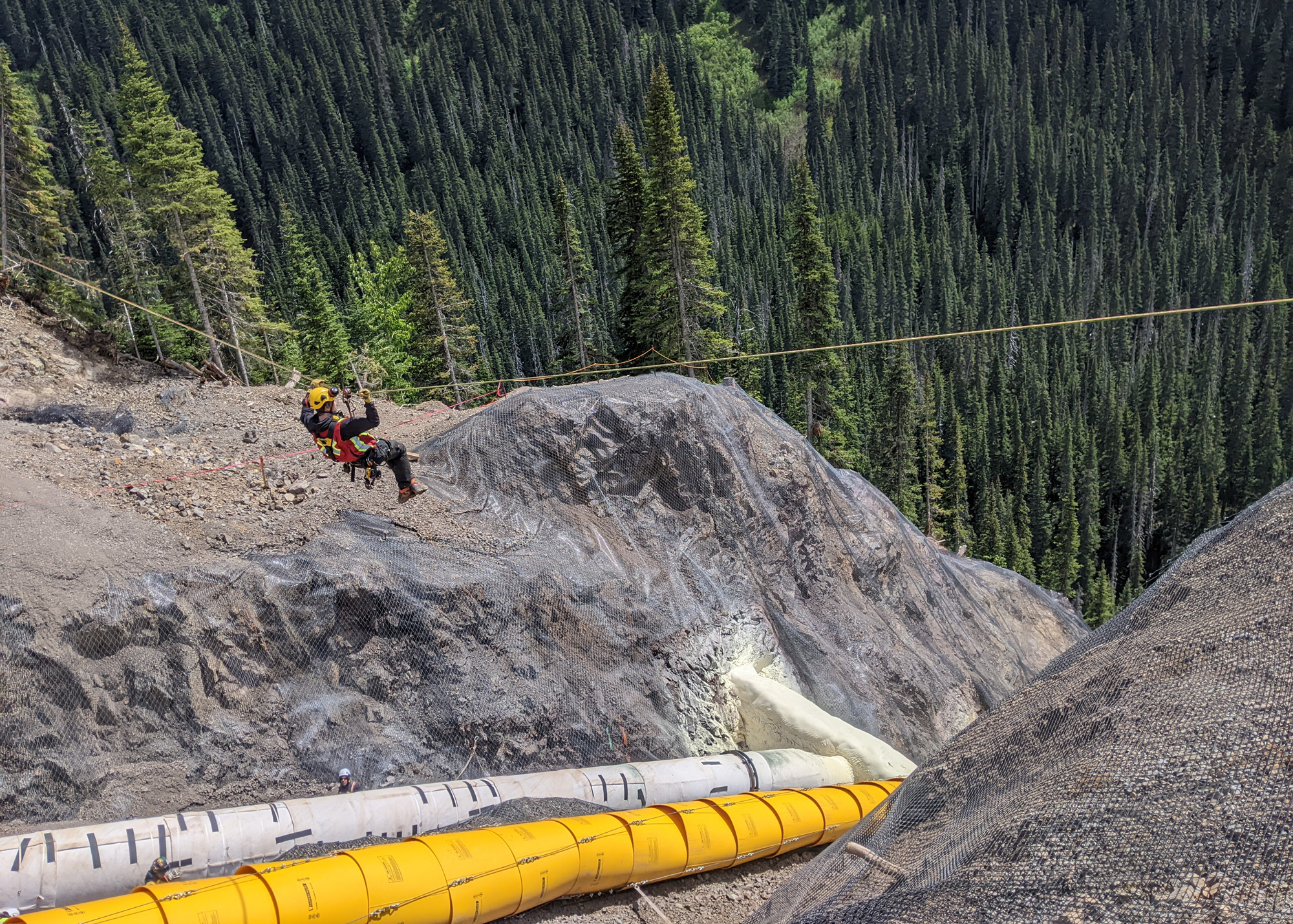 https://alpinesolutions.com/wp-content/uploads/2023/10/Rope-Mountain-Safety-1.jpg